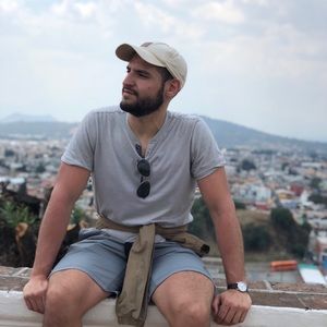 Meet your Posher, Dillon